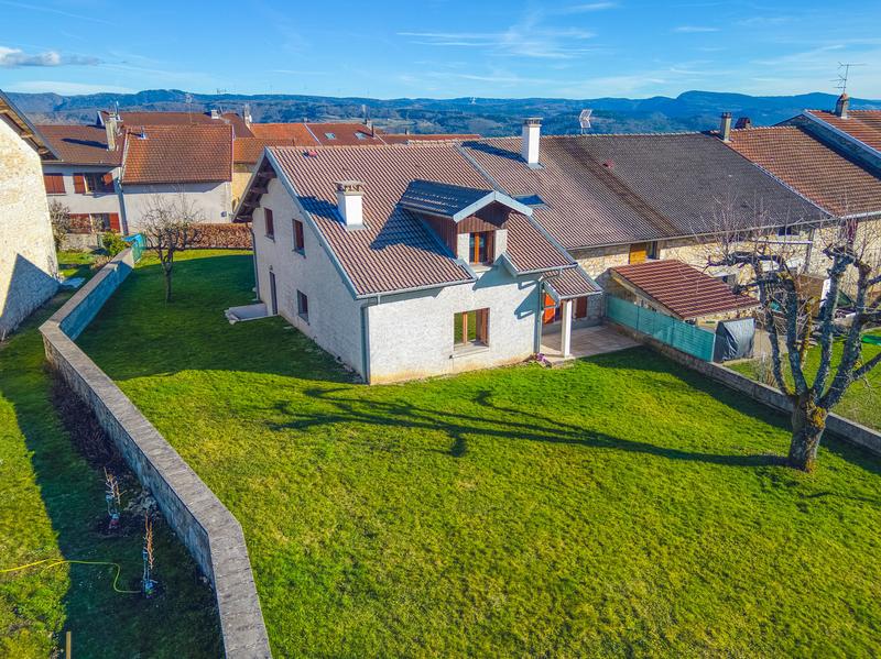 Maison - 157 m² - 8 pièces