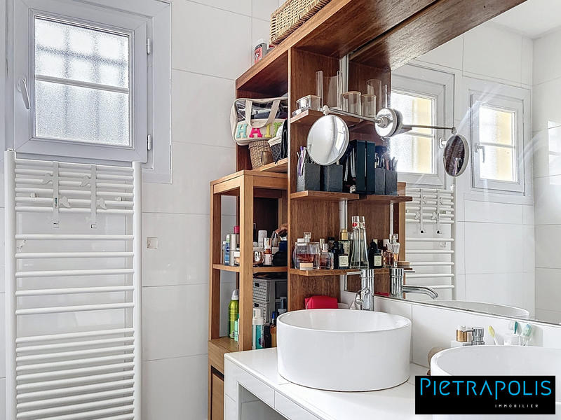 Villa - 160 m² - 6 pièces