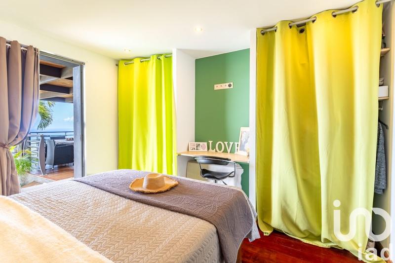 Maison - 274 m² - 8 pièces