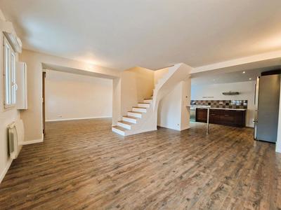 Maison - 102 m² - 4 pièces