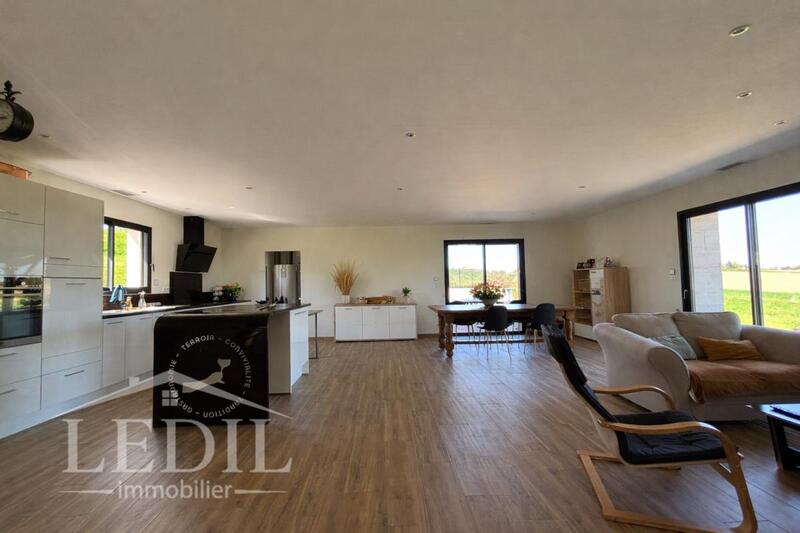 Maison - 156 m² - 5 pièces