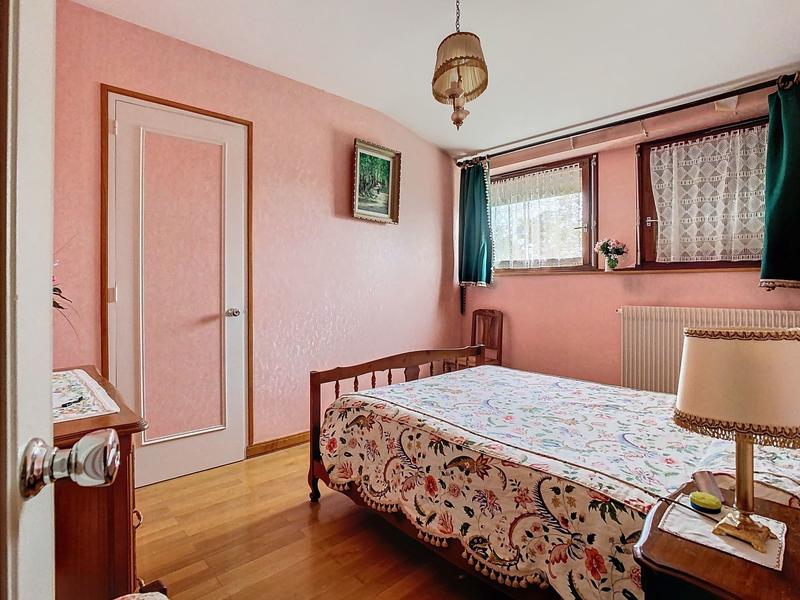 Maison - 200 m² - 7 pièces