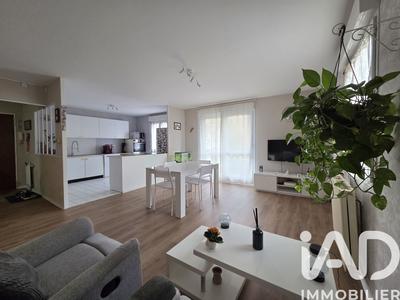 Appartement - 85 m² - 3 pièces
