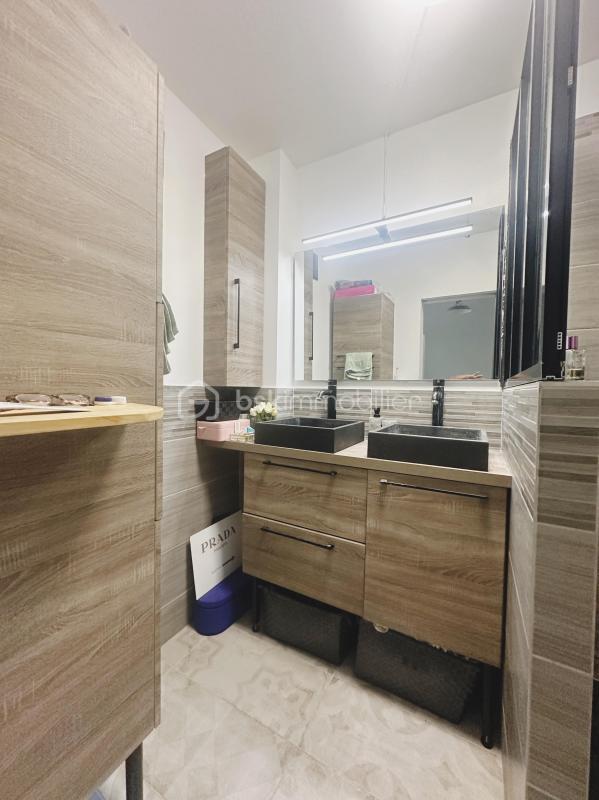 Appartement - 83 m² - 3 pièces