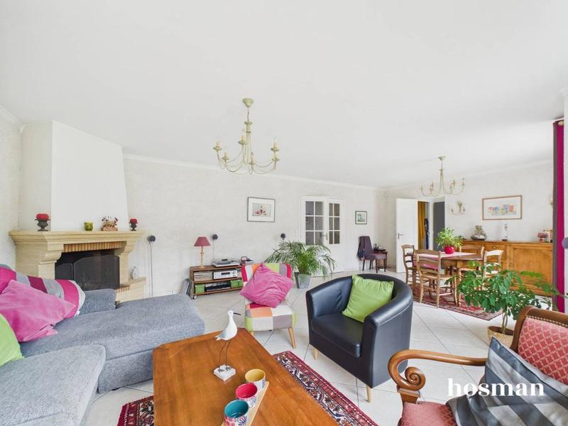 Maison - 174 m² - 7 pièces