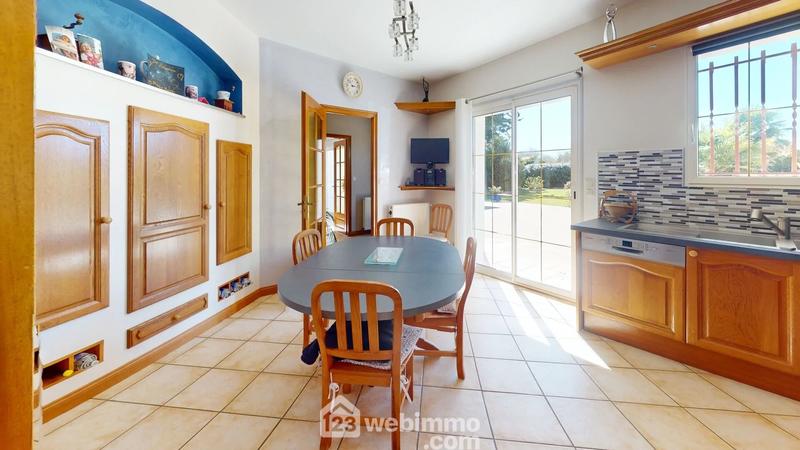 Villa - 199 m² - 7 pièces