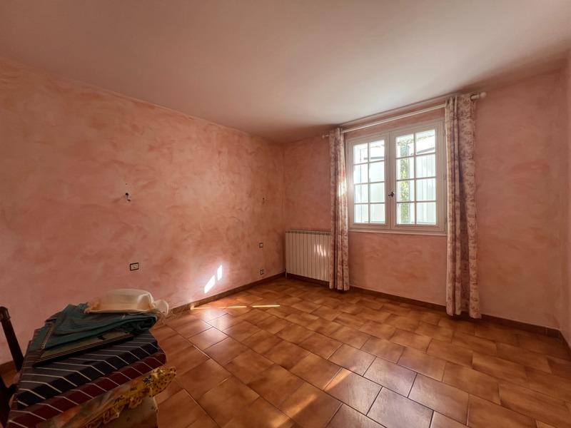 Maison - 260 m² - 6 pièces