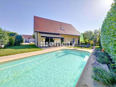 Maison - 175 m² - 8 pièces