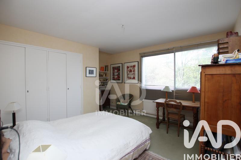 Maison - 223 m² - 8 pièces