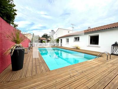 Maison - 137 m² - 4 pièces