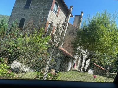 Propriété - 1 000 m²