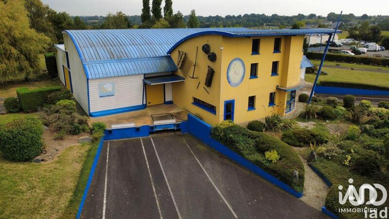 Local commercial - 880 m²