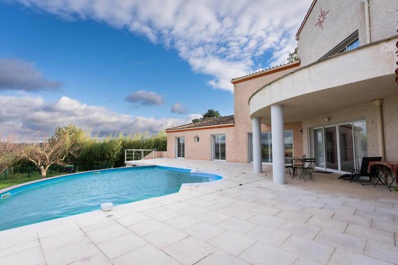 Maison d'architecte - 320 m² - 9 pièces