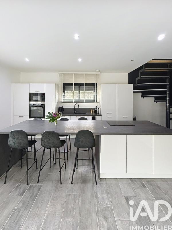 Maison - 144 m² - 5 pièces