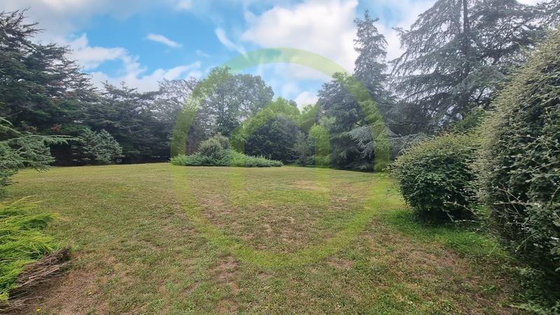 Maison - 263 m² - 7 pièces