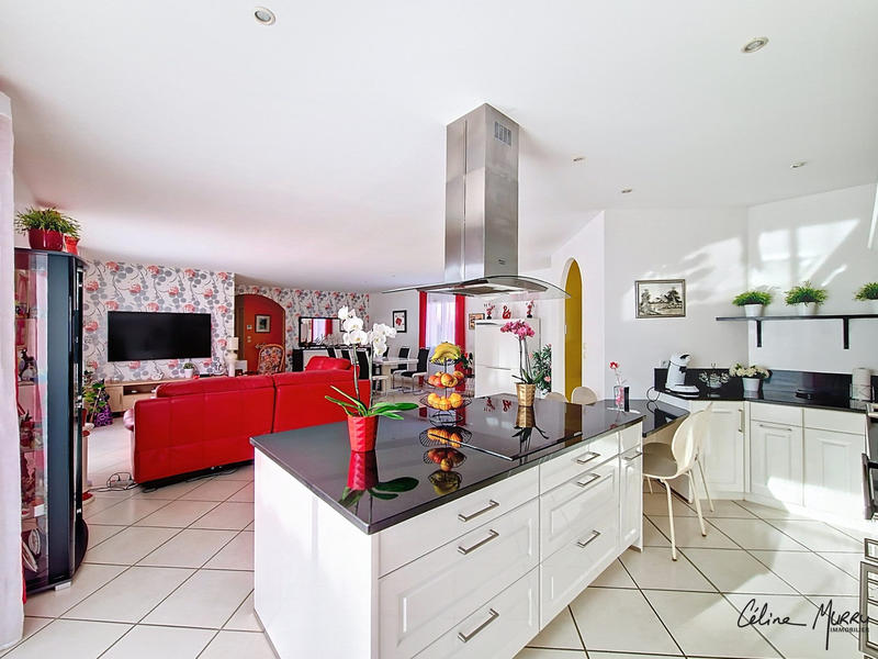 Maison - 140 m² - 4 pièces