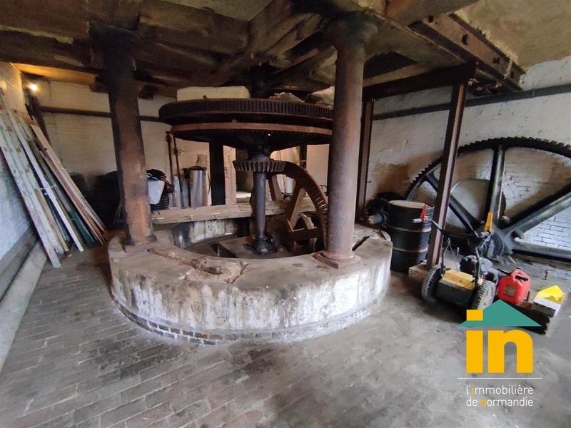 Demeure - 715 m² - 10 pièces