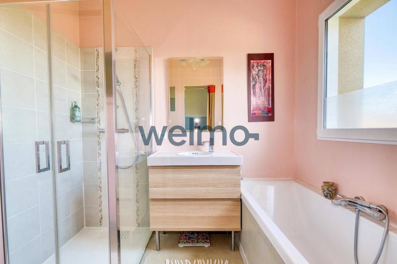 Maison - 360 m² - 10 pièces