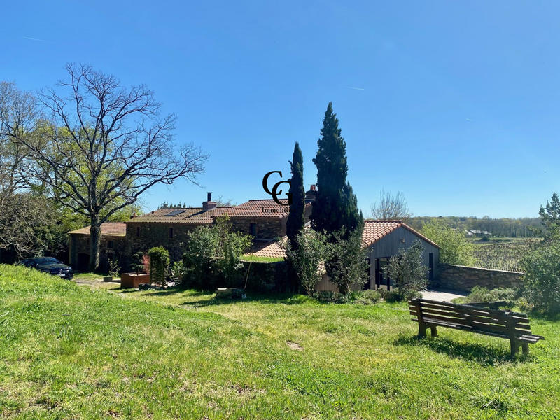 Maison ancienne - 315 m² - 9 pièces