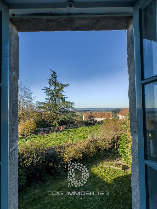 Maison de village - 310 m² - 14 pièces