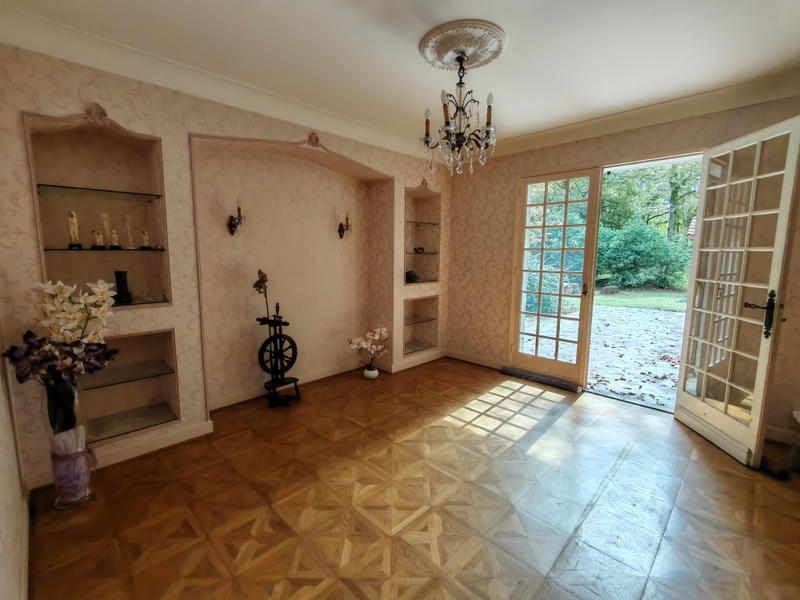 Maison - 258 m² - 8 pièces