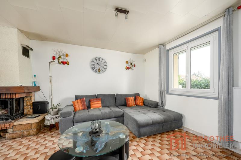 Maison - 93 m² - 6 pièces