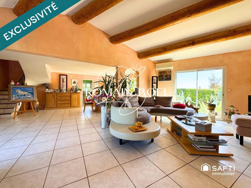 Maison - 235 m² - 6 pièces