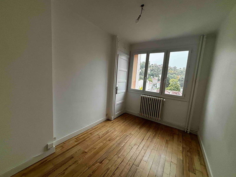 Appartement - 90 m² - 4 pièces