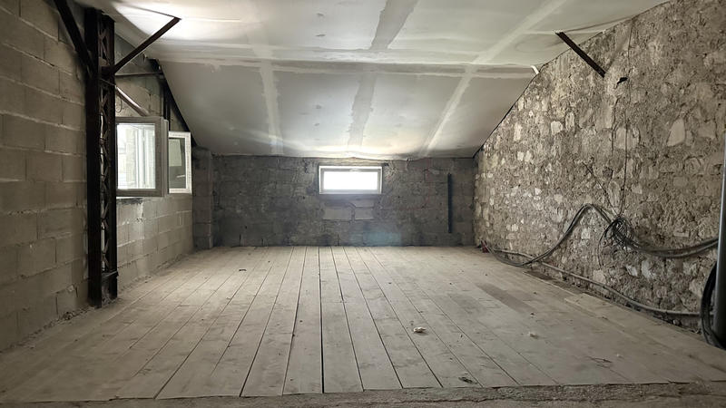 Maison - 210 m² - 5 pièces