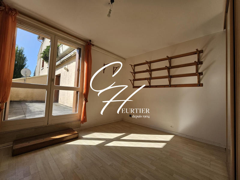 Appartement - 110 m² - 5 pièces