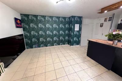 Appartement ancien - 60 m² - 3 pièces