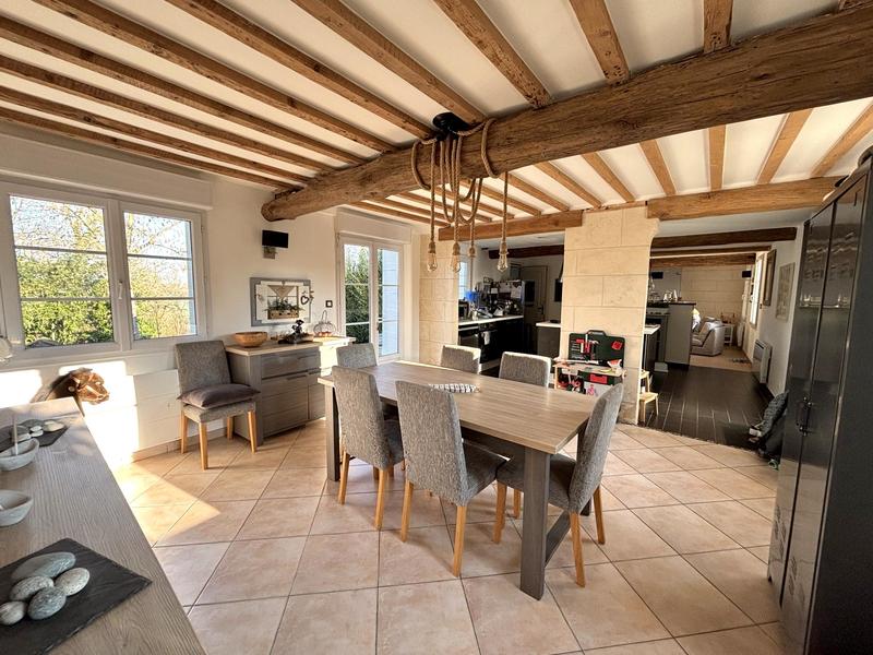 Maison - 98 m² - 4 pièces