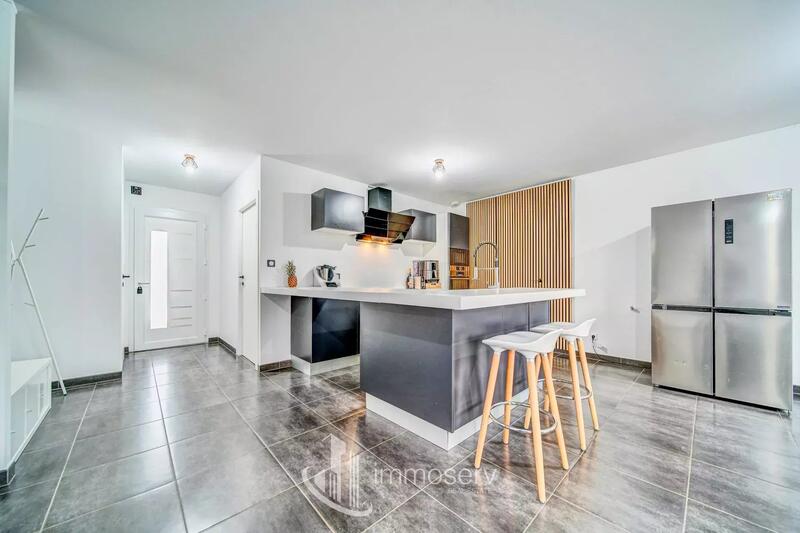 Maison - 106 m² - 6 pièces