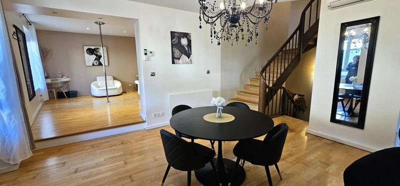 Maison en pierre - 190 m² - 6 pièces