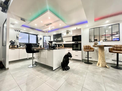 Maison - 125 m² - 6 pièces