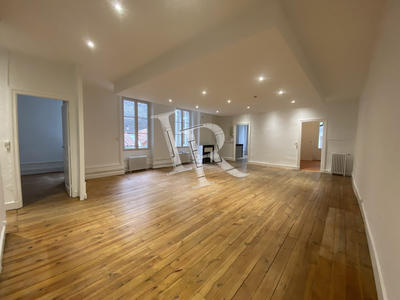 Appartement - 149 m² - 5 pièces