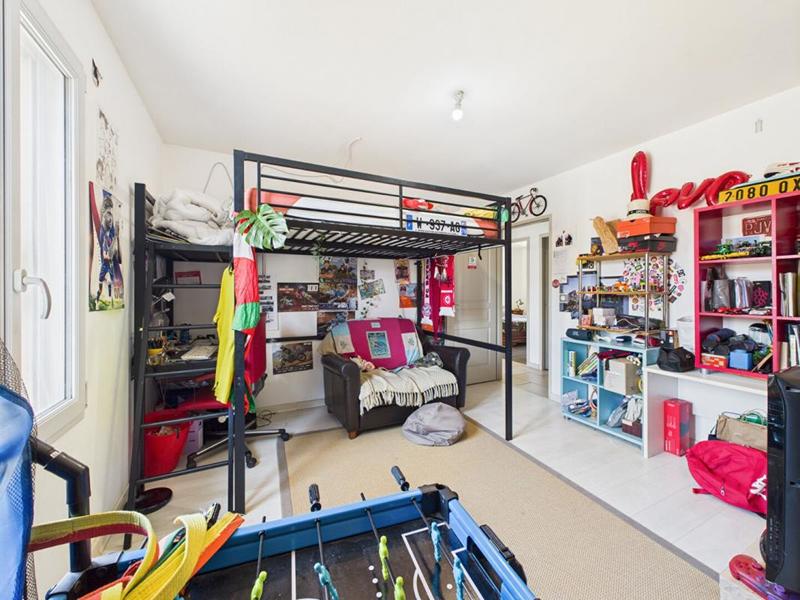 Maison - 143 m² - 6 pièces