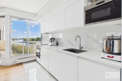 Appartement - 92 m² - 4 pièces