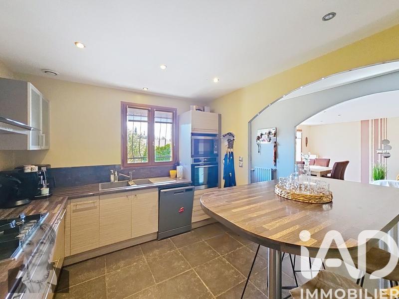 Maison - 92 m² - 5 pièces