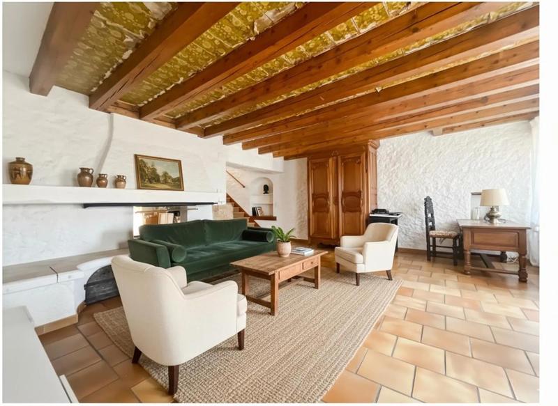 Maison - 201 m² - 5 pièces