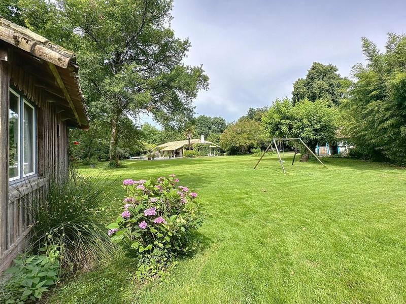 Propriété - 146 m² - 5 pièces