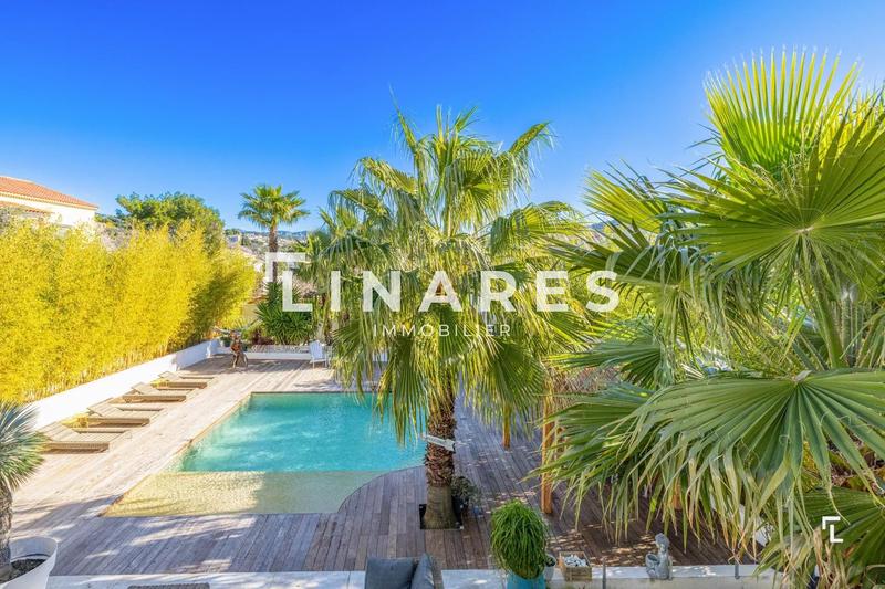 Villa - 176 m² - 5 pièces