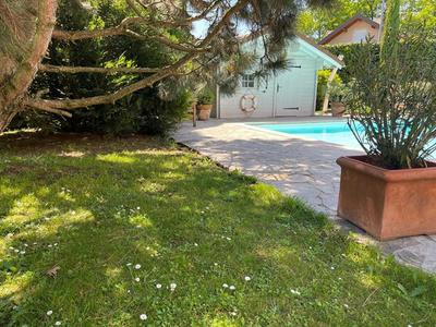 Maison - 320 m² - 7 pièces