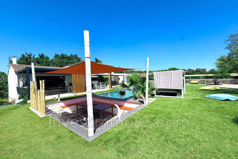 Maison - 203 m² - 10 pièces