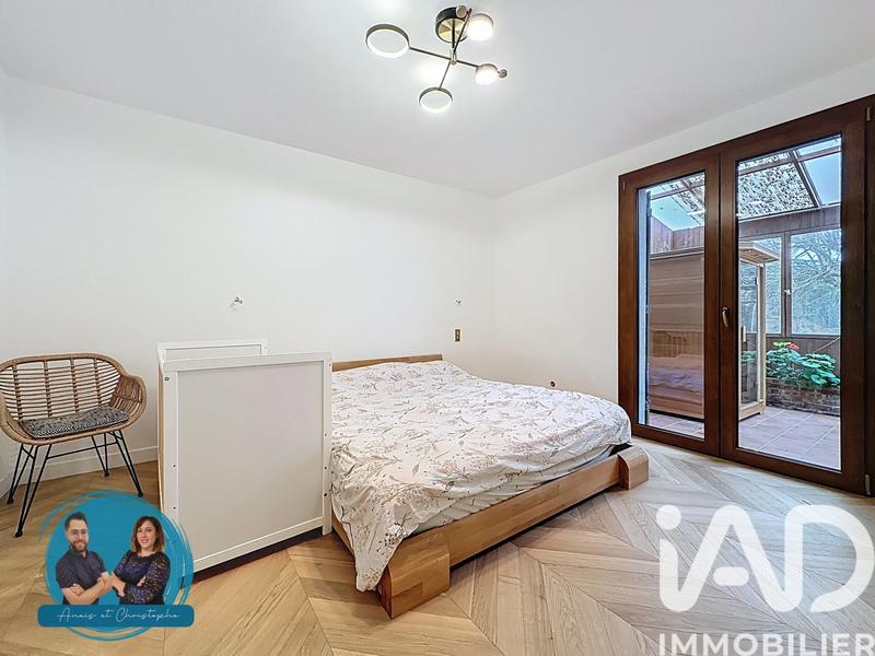 Maison - 180 m² - 5 pièces