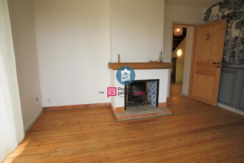 Maison - 260 m² - 9 pièces