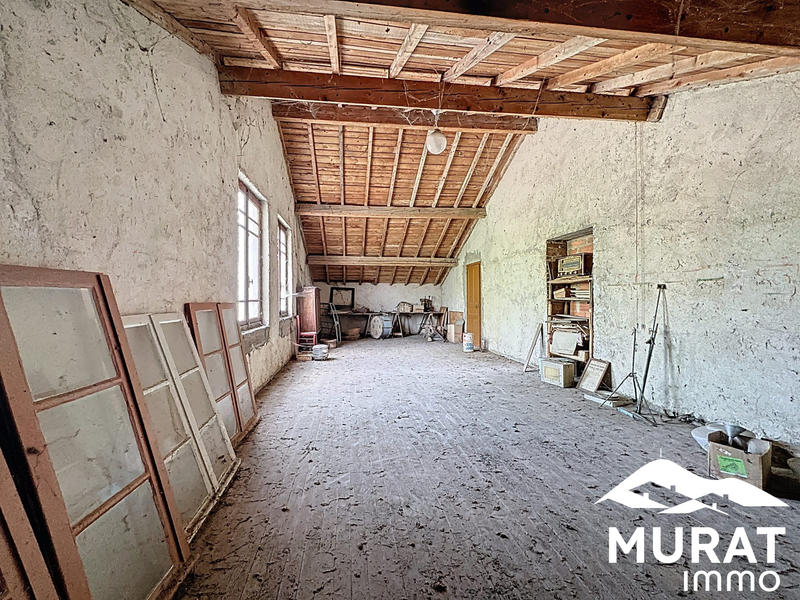 Immeuble - 151 m² - 7 pièces