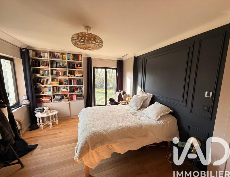 Maison - 227 m² - 5 pièces