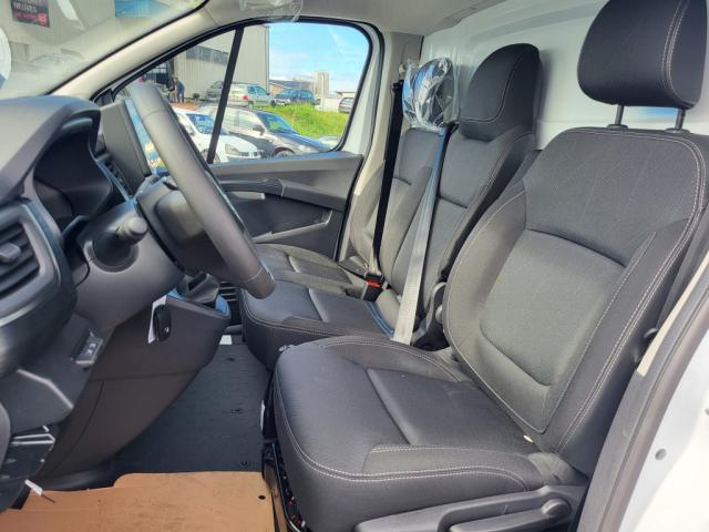 Nissan Primastar Fourgon Fgn L2h1 3t1 2.0 Dci 150 s/S Bvm Acenta Tva Recuperable Pour les Pros