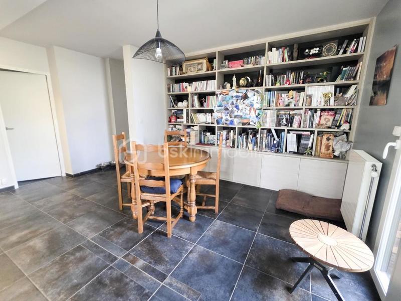 Maison - 85 m² - 5 pièces